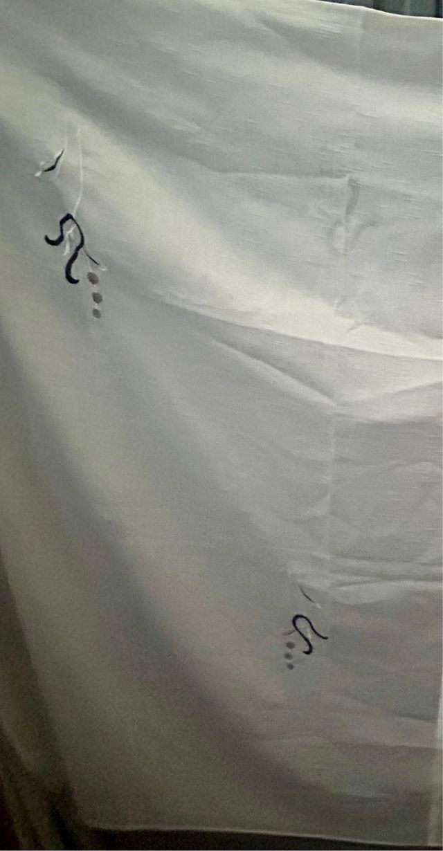 Visillo, dos caidas, dos cojines y cinta sin usar