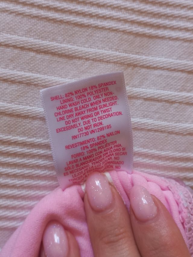 Costume rosa triangolo