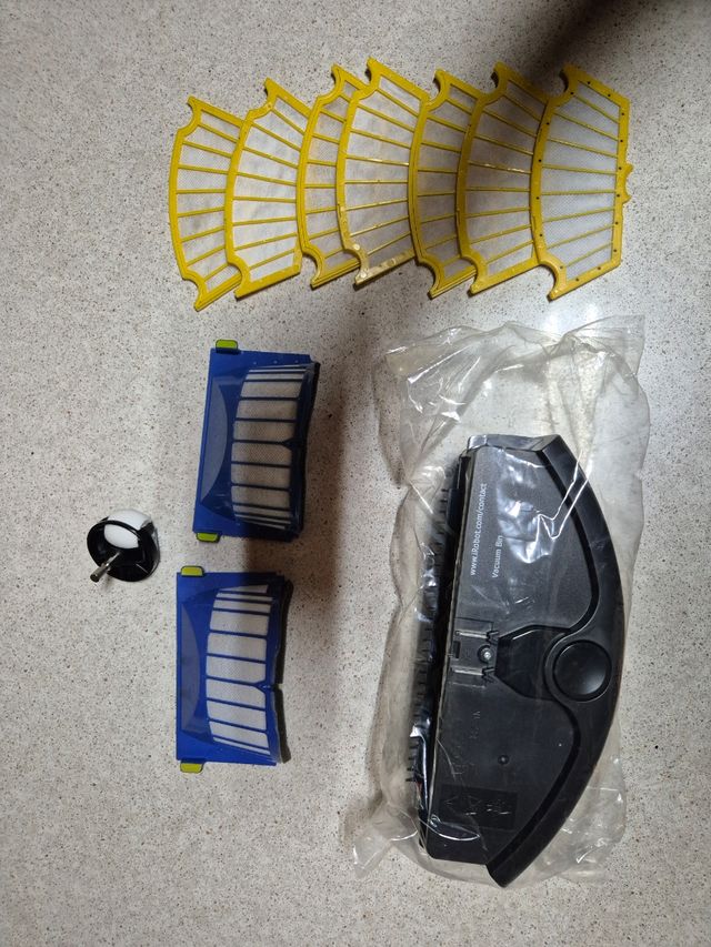Accesorios Roomba: filtros,cepillos y rueda