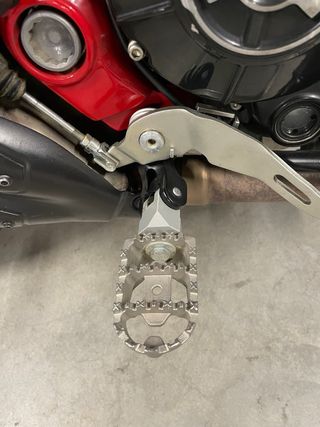 Ducati Scrambler Desert Sled