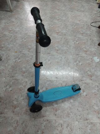 Patinete niño IMMEK con luz