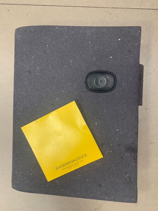 Agenda Mandarina Duck Gris