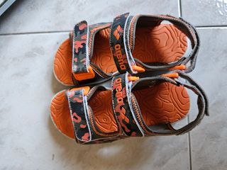 Sandali Arena bimbo - verde oliva e arancio