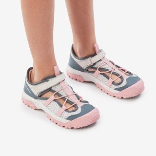 Sandalias de montaña y trekking cerradas transpirables