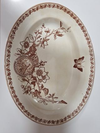 Plato antiguo - Porcelana