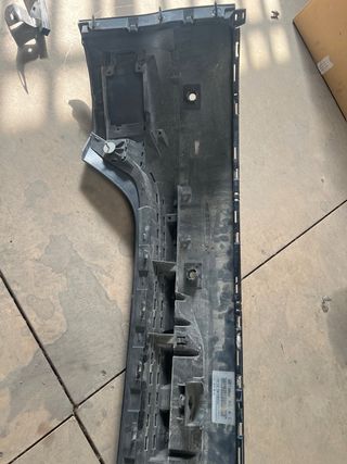 Parachoques trasero Audi A8 negro