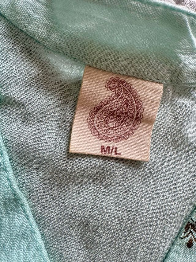 Vestido boho azul bordado