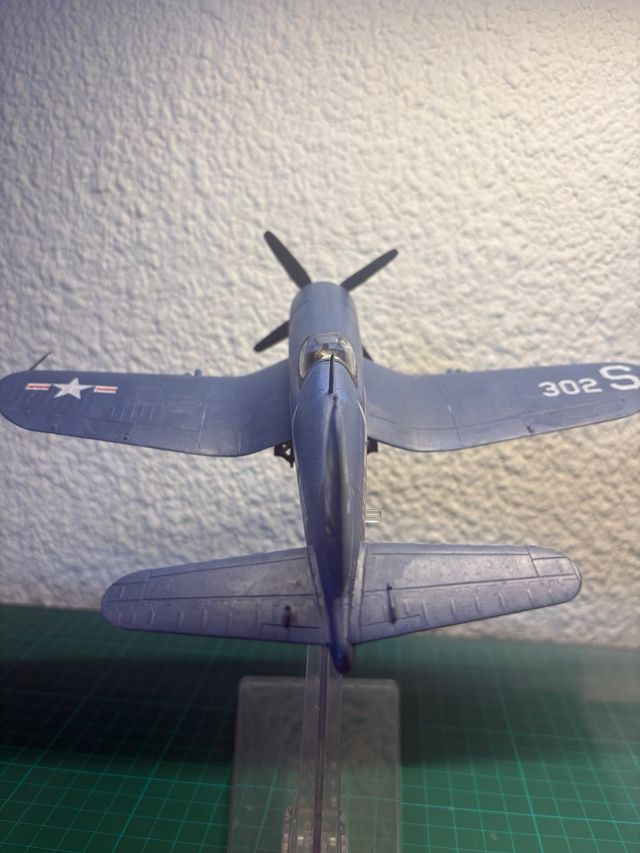 Avion Corsair F4U-4B Guerra Corea 1/48