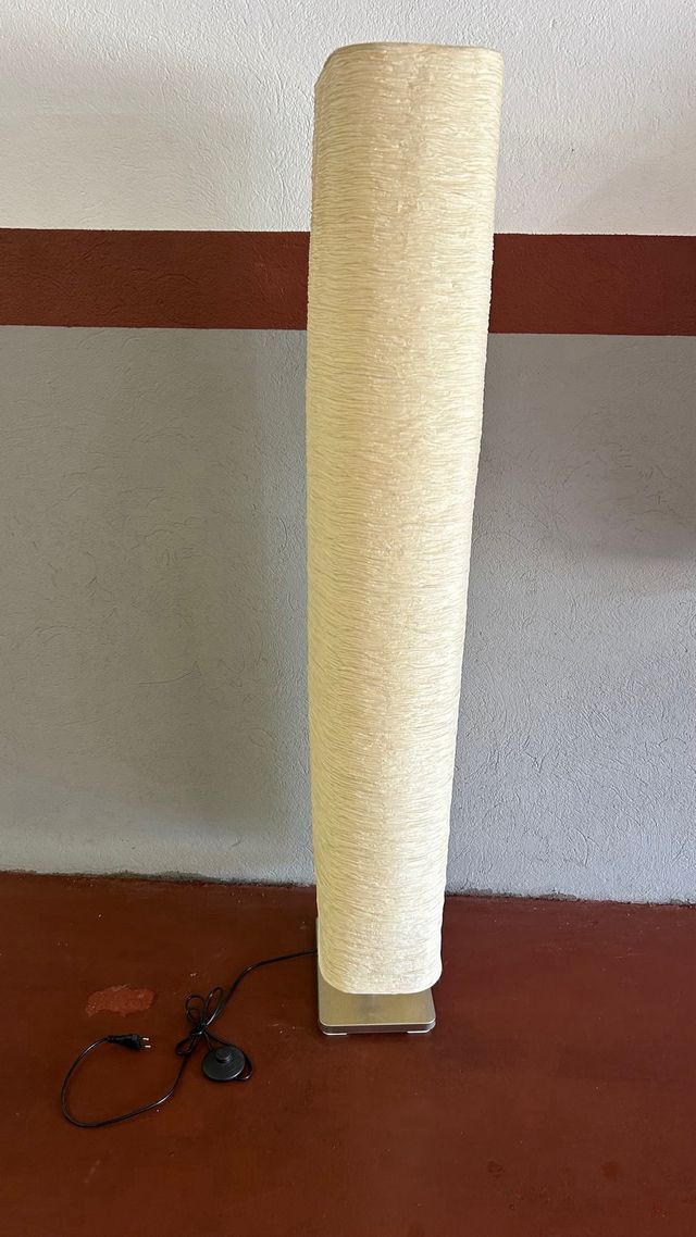 Lámpara pie beige - moderna