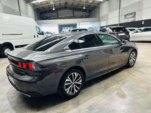 Peugeot 508 Allure Pack EAT8 130 