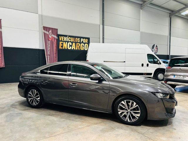 Peugeot 508 Allure Pack EAT8 130 
