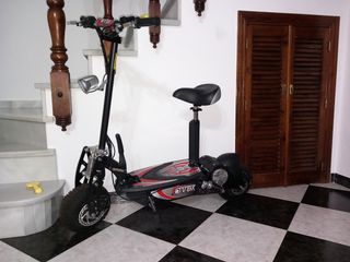 Patinete eléctrico con asiento