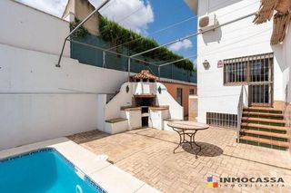 Chalet en venta en Gines
