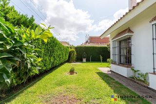 Chalet en venta en Gines