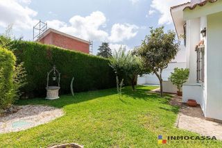 Chalet en venta en Gines