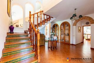 Chalet en venta en Gines