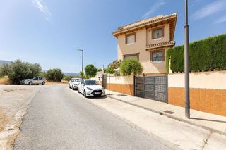Chalet en venta en Huétor Vega