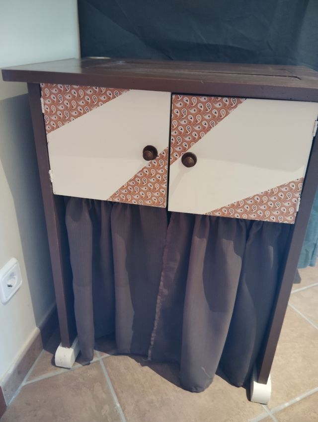 Máquina coser Wertheim con mueble restaurado.