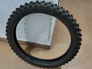 Neumático Enduro 90/90-21