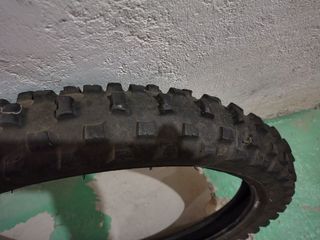Neumático Enduro 90/90-21
