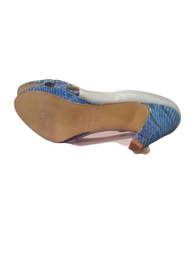 Zapatos plata tacón piel dibujo serpiente