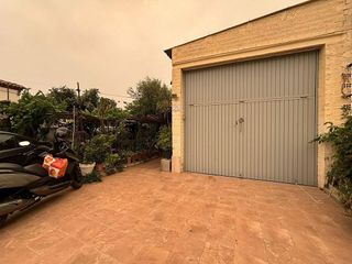 Chalet en venta en Joc de la Bola - Camps d'Esports - Ciutat Jardí - Montcada en Lleida