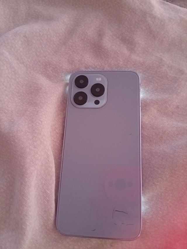 Iphoone marca amazon  15 Pro Max Viola