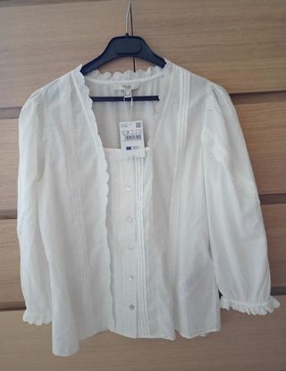 Blusa blanca nueva de hoss intropia 