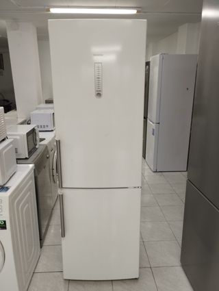 NEVERA MARCA SIEMENS 
