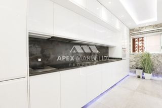 Piso en venta en Cabo Pino - Reserva de Marbella en Marbella