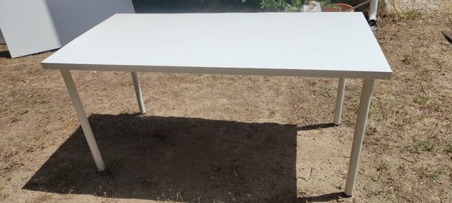 Mesa Ikea blanca