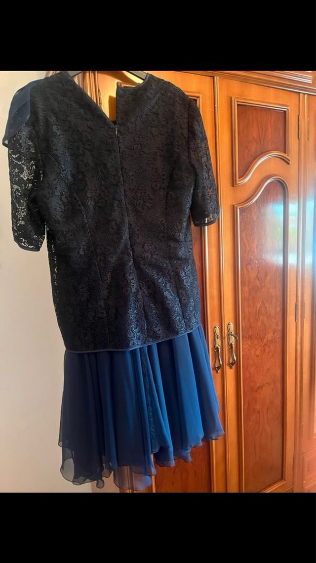 Vestido encaje negro & azul marino