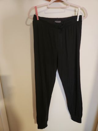 Pantalones deportivos negros