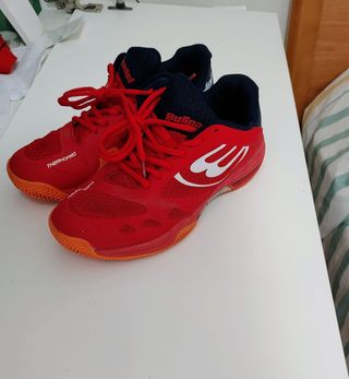 Zapatillas de pádel rojas Bullpadel