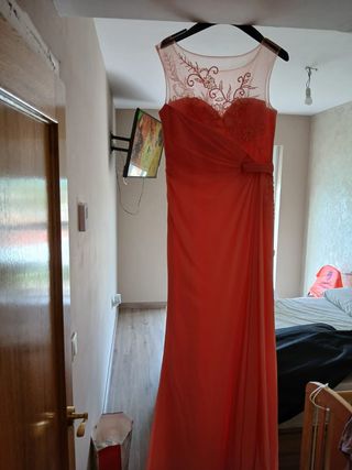 Vestido fiesta largo coral 20€