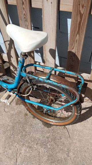 Bicicleta infantil vintage diseño 