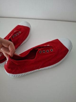 Zapatillas lona rojas nº36