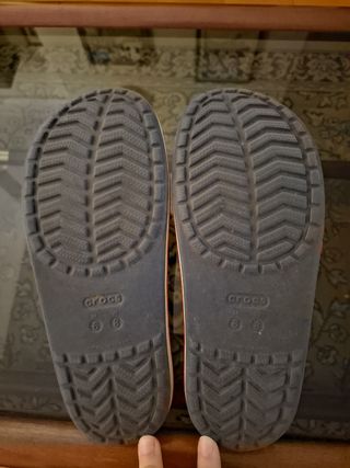 Chanclas Crocs azules hombre - Talla M6 W8. 38-39
