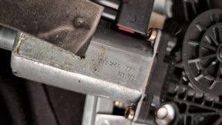 ELEVALUNAS TRASERO DERECHO SAAB 93 AÑO 2000
