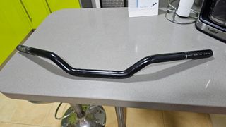Manillar Guerrilla 1" negro de Rough Crafts 