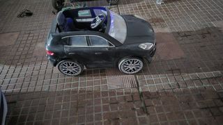 Coche eléctrico infantil Porsche Cayenne