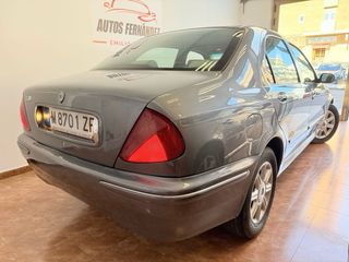 Lancia Lybra 2000