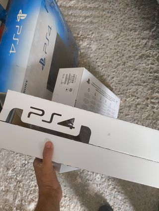 Caja PS4 PlayStation 4
