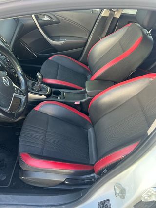 Opel Astra 2013