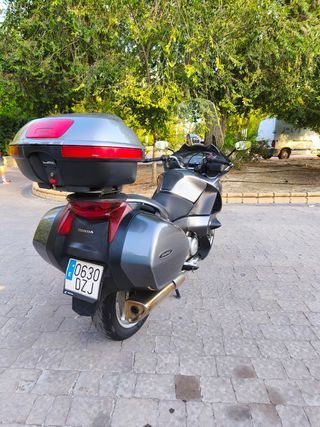 Honda Deauville 700NT - Moto