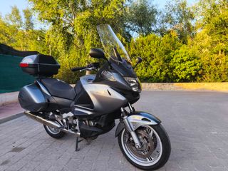 Honda Deauville 700NT - Moto