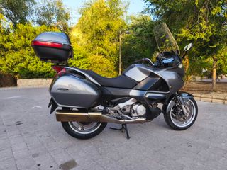 Honda Deauville 700NT - Moto