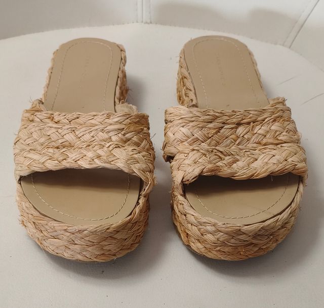 Sandalias de cuña Zara, mujer, t. 36