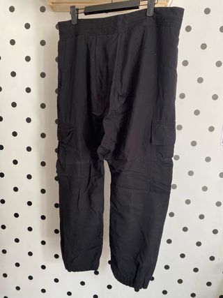 Pantalones cargo negros | holgados