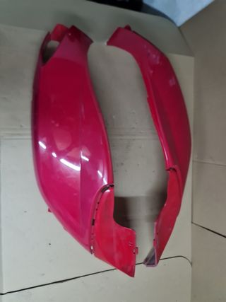 Carenado lateral Piaggio Fly/ Derbi Boulevard